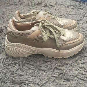 Light pink/tan platform sneakers